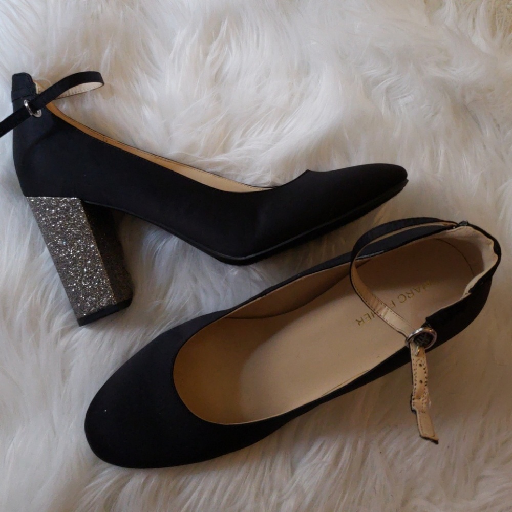NWOB! Marc Fisher black heels 11